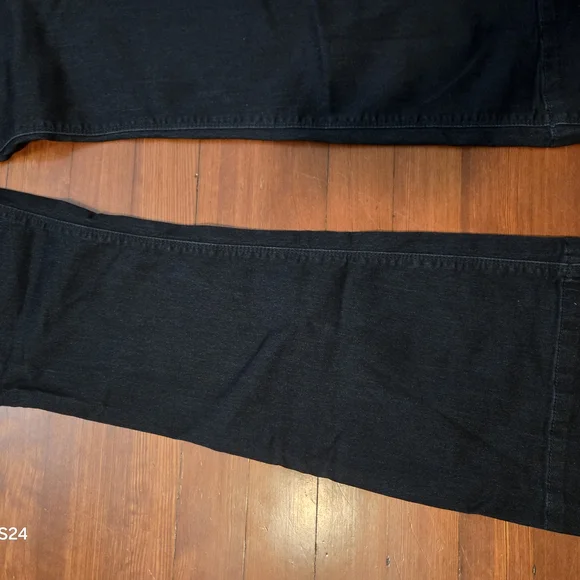 Laurie Felt Black Flare Jeans - Picture 2 of 4